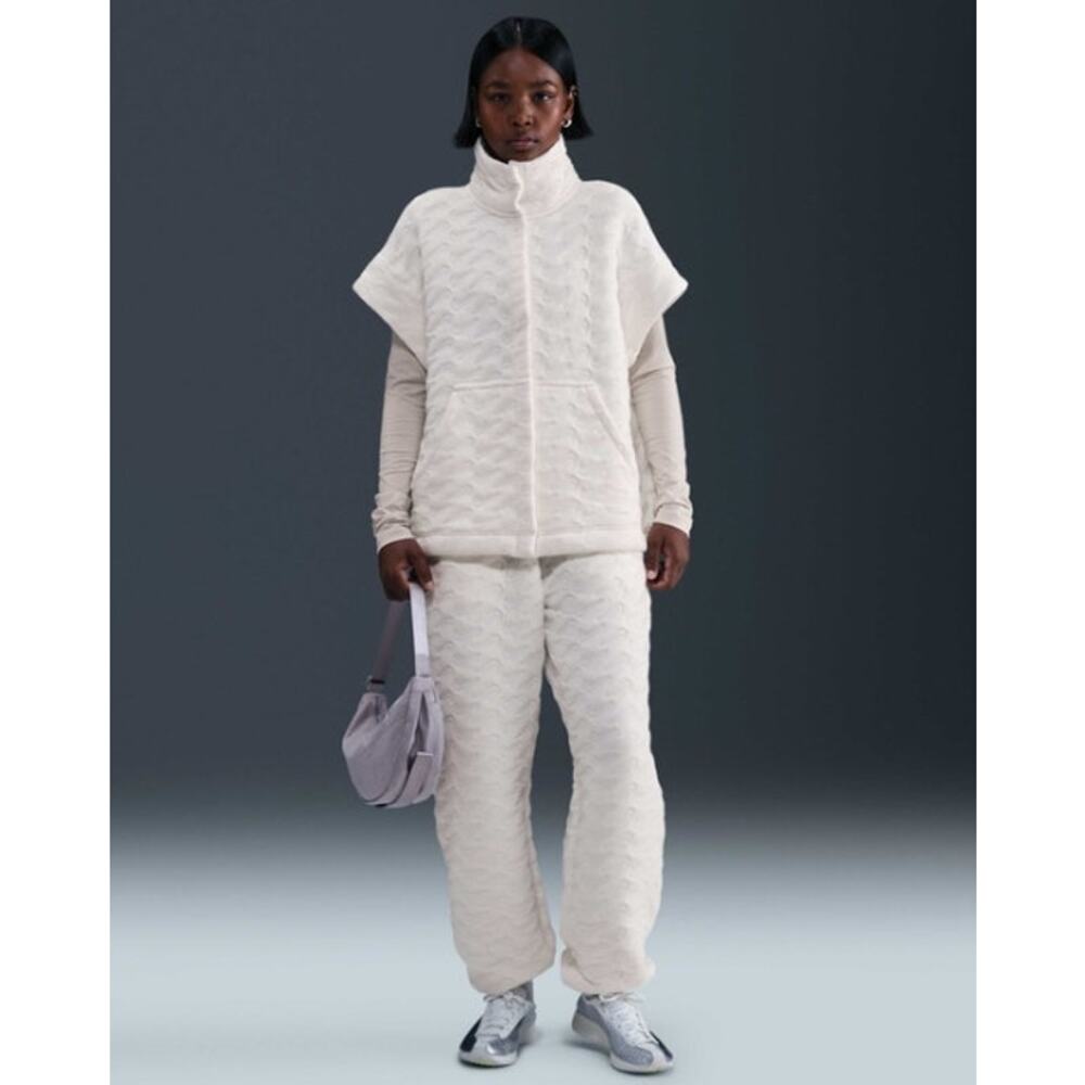 New NWT Nike Sportswear Phoenix Fleece Women's‎ Oversized Jacquard Gilet Medium